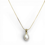 White Pearl gold plated silver necklace