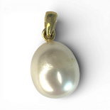 White Pearl gold plated silver pendant