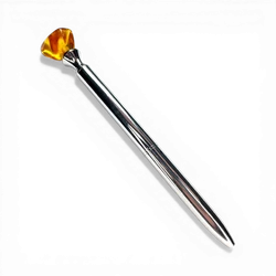 Amber-accented pen