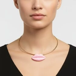 Dalí Pink Lips Necklace — Gold-Plated Brass