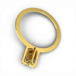 Anillo de ámbar chapado en oro