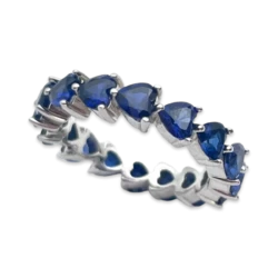 Anillo con Patrón de Corazón