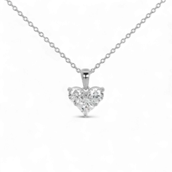 Collier en diamant artificiel en forme de cœur