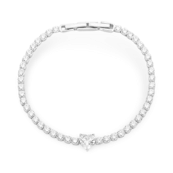 Bracelet en argent avec coeur et zircons