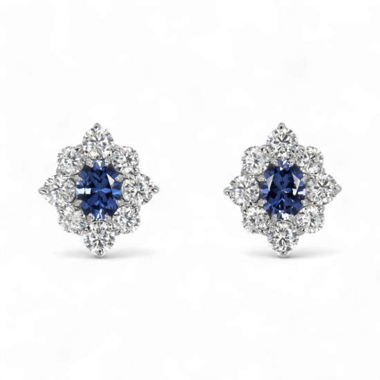 人造蓝宝石和钻石耳环