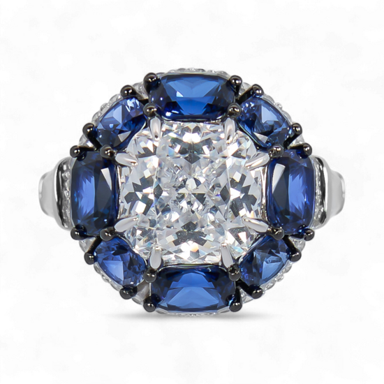 Каблучка з блакитним дорогоцінним каменем