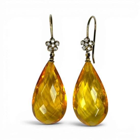 Gold plated earrings with amber
