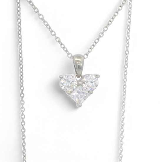 Collar de diamantes artificiales en forma de corazón
