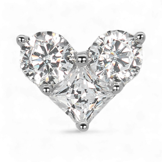 Herzförmiger künstlicher Diamantring