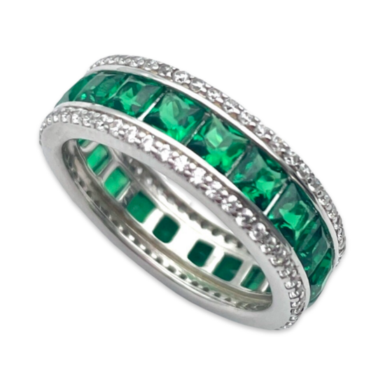 Bague en argent avec zircons