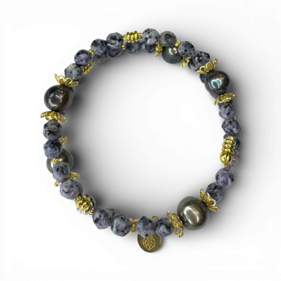 Jasper, pulsera de perlas oscuras