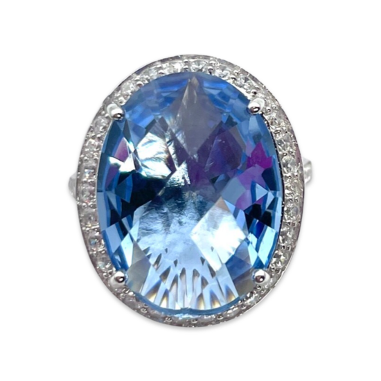 Срібна каблучка овального вирізу