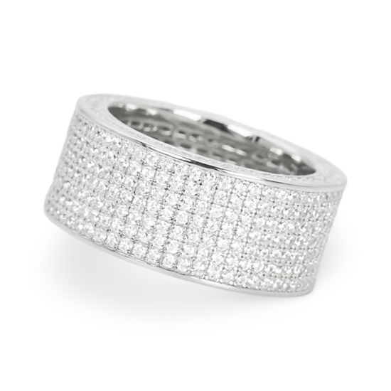 Silberring mit weißen Zirkonen