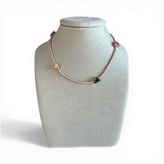 镶有4颗宝石的Tennis项链