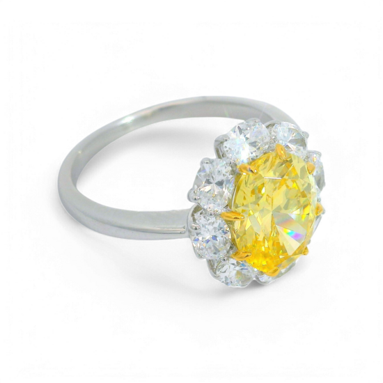 Anillo de piedra preciosa amarilla