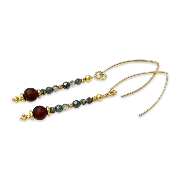 Gold-plated earrings with amber and beads